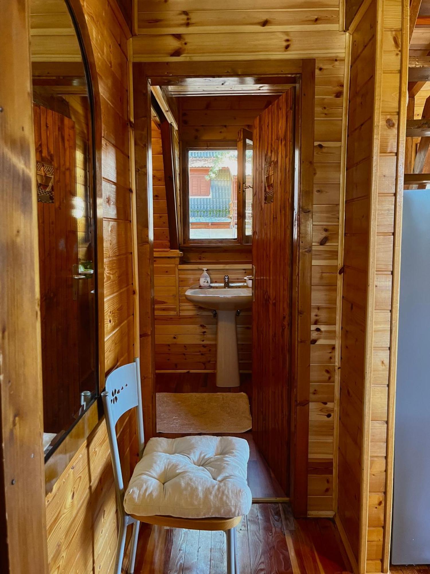 Chalet Natura La Taverna Dei 3 Porcellini Cavaliere  Extérieur photo
