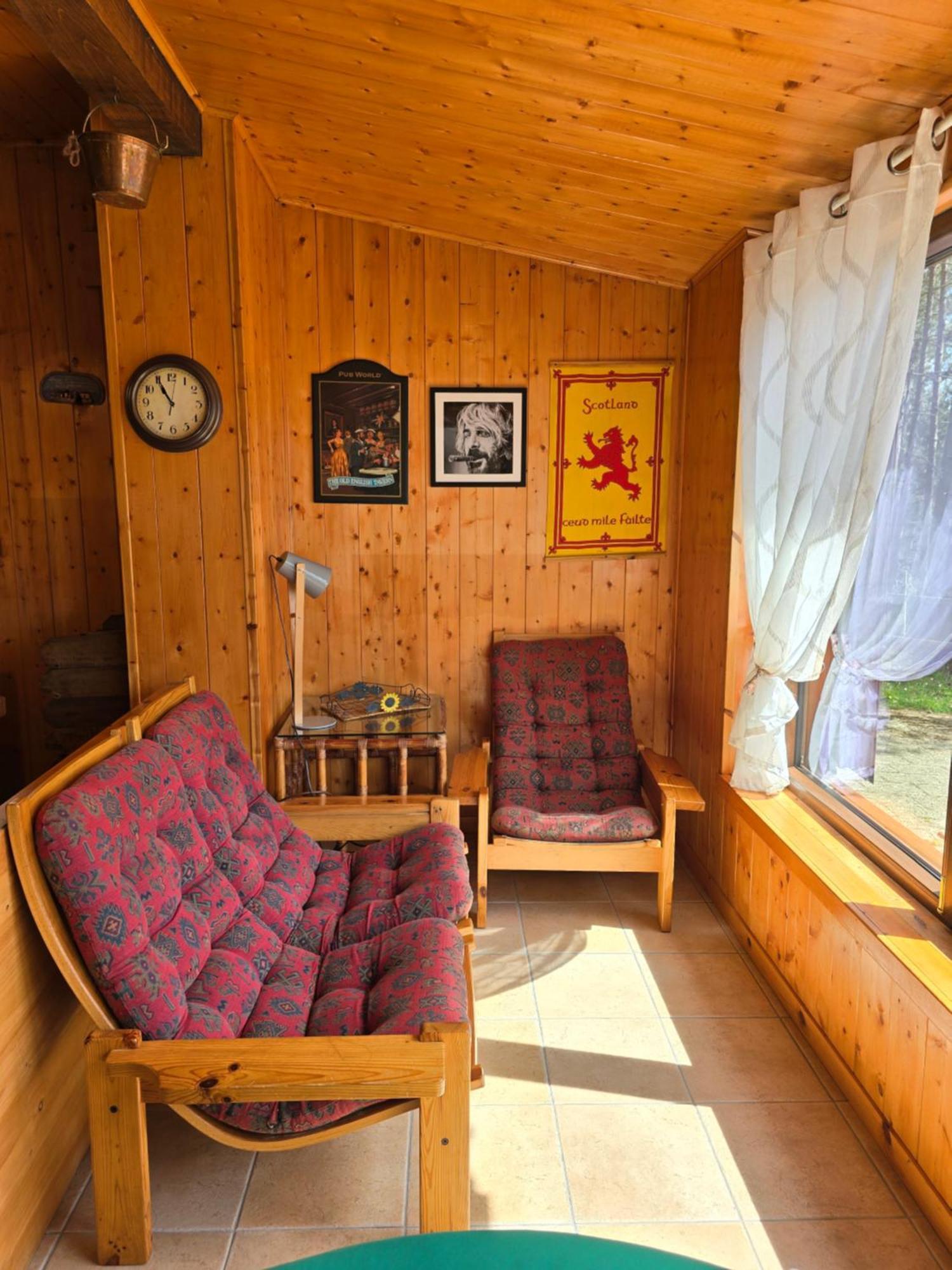 Chalet Natura La Taverna Dei 3 Porcellini Cavaliere  Extérieur photo